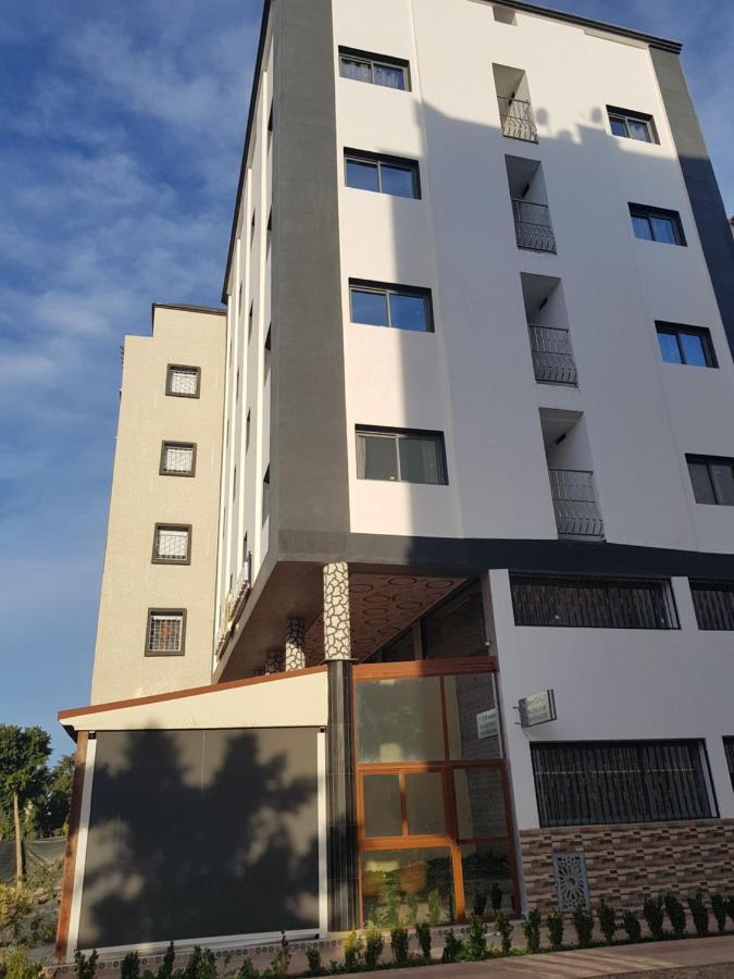 Zellaka Hotel & Cafe Khouribga Bagian luar foto