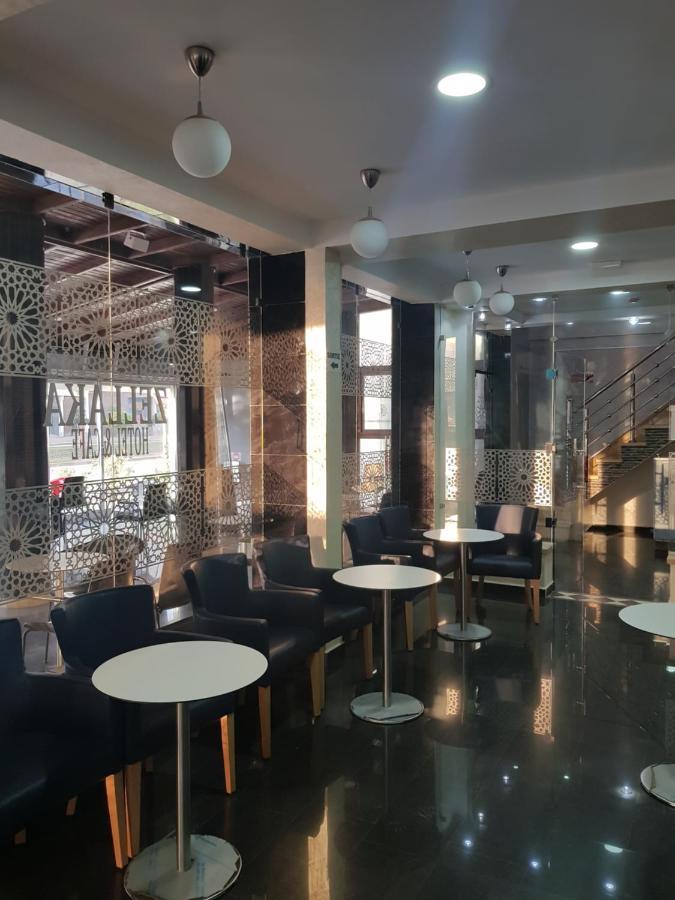 Zellaka Hotel & Cafe Khouribga Bagian luar foto
