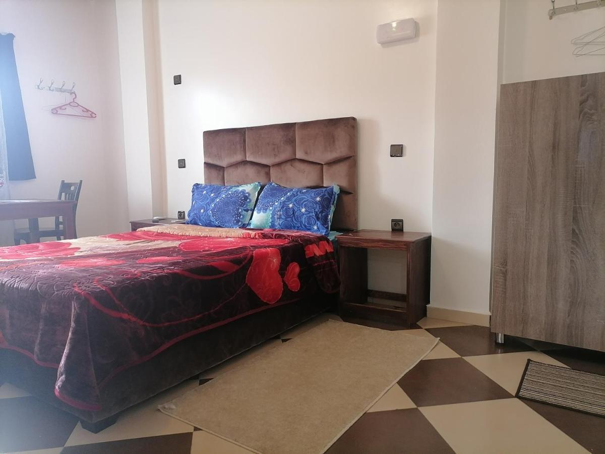 Zellaka Hotel & Cafe Khouribga Bagian luar foto